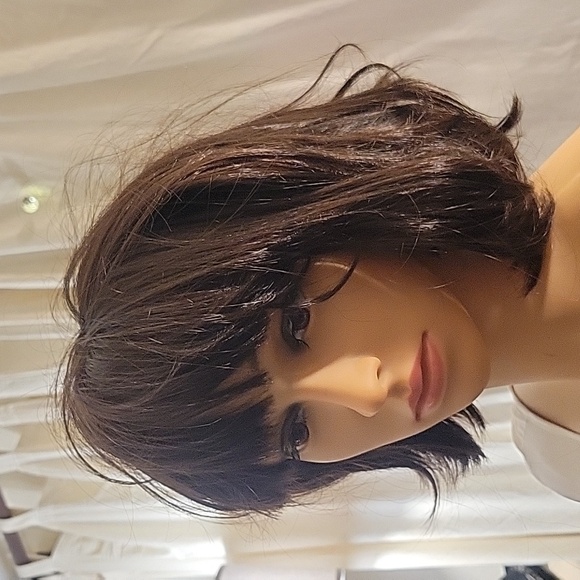 Brown short bob wig - Picture 2 of 4